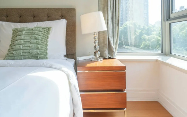 Tyms Luxury 2BR 1BA Apt Xujiahui Shops