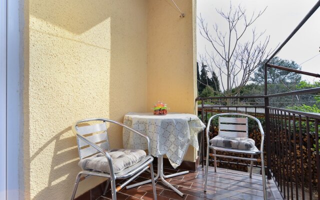Apartment 1822