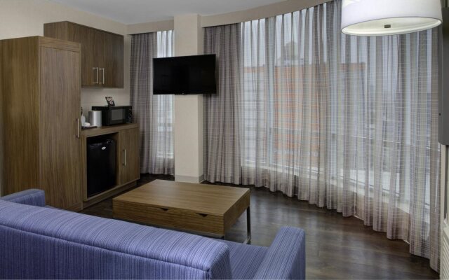 Holiday Inn Express-Bronx