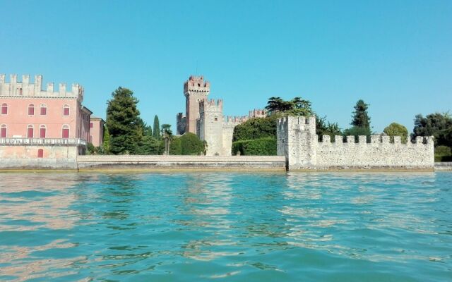 Bright Holiday Home in Lazise Italy With Swimming Pool