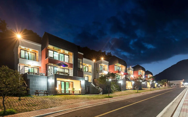 Yeoninsan Hot Spring Resort