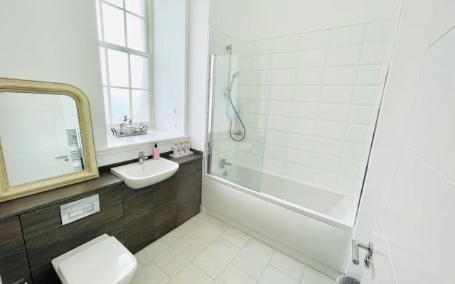 Great Glen Townhouse