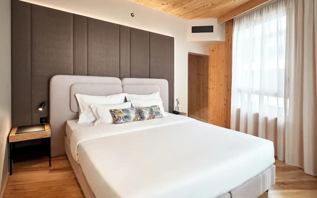 The Log Porto Hotel by Piamonte Hotels