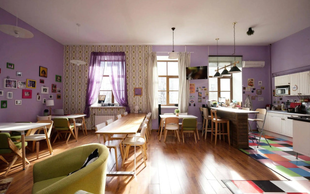 Baby Lemonade Hotel
