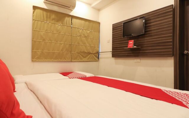Oyo 22903 Sukoon Service Apartments