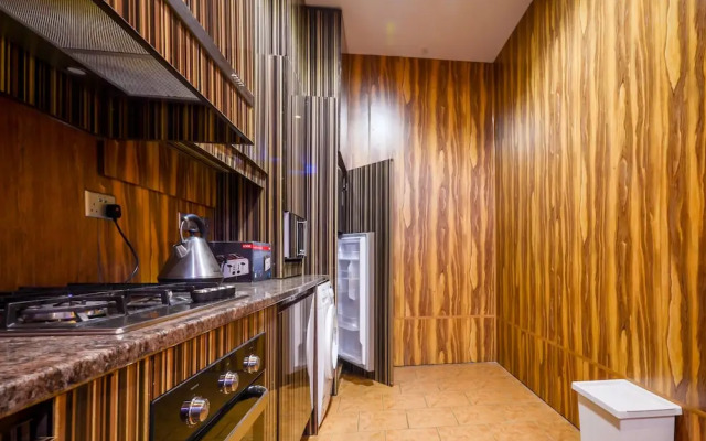 L L Apartments