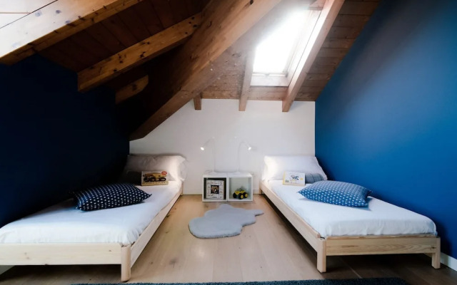 MyHomeInComo - Modern Luxury Attic