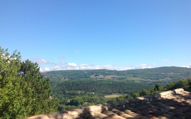 Luxurious Villa with Private Pool at Saignon France