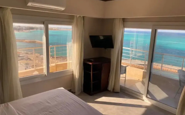 Luxury Apartment 3BR & Full Sea View