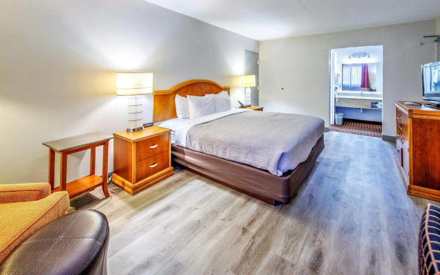 Quality Inn & Suites Lake Havasu City