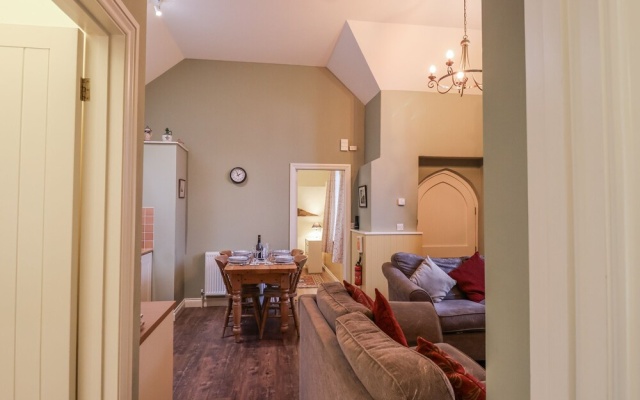 Flagstaff Cottage