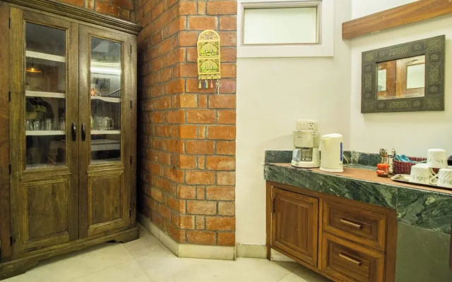 Opulent Antique 6BR Villa in Gurugram