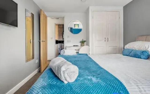 Dene House Apartments, near city centre!