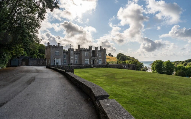 Watermouth Castle, West Tower Apartment