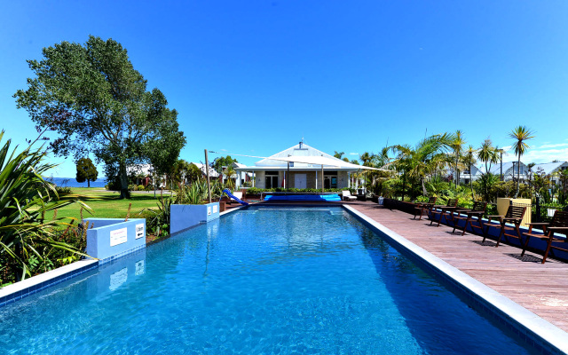 Twinlake Villas
