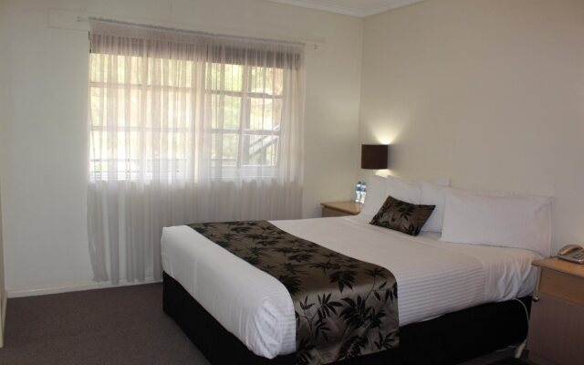 Eltham Gateway Hotel