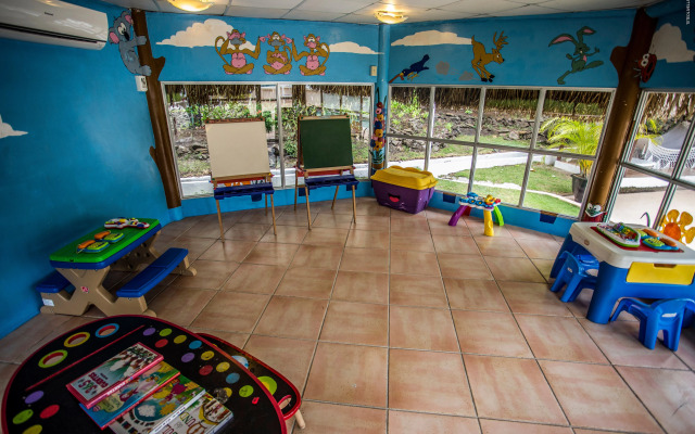 Coronado Luxury Club & Suite (ex:Coronado Golf & Beach Resort)