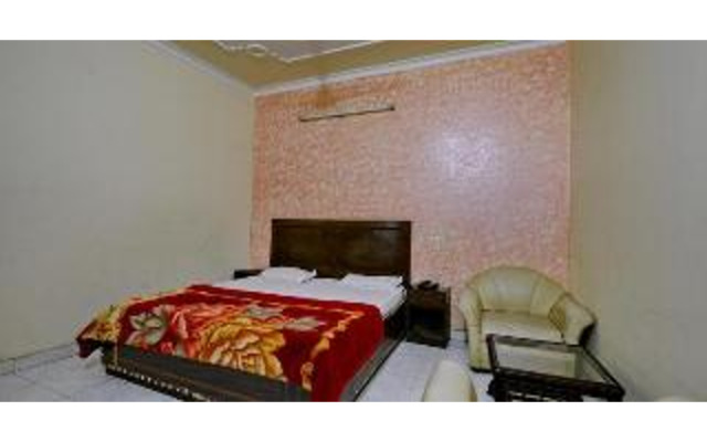 OYO 5853 Hotel Shingar Regency