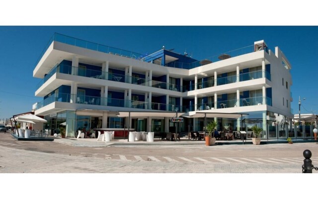 Hotel Belvedere, Torre Dell'Orso