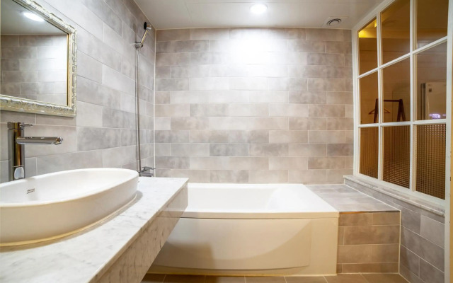 Hotel Stay 53