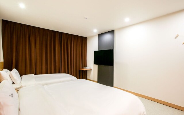 Hotel Restay
