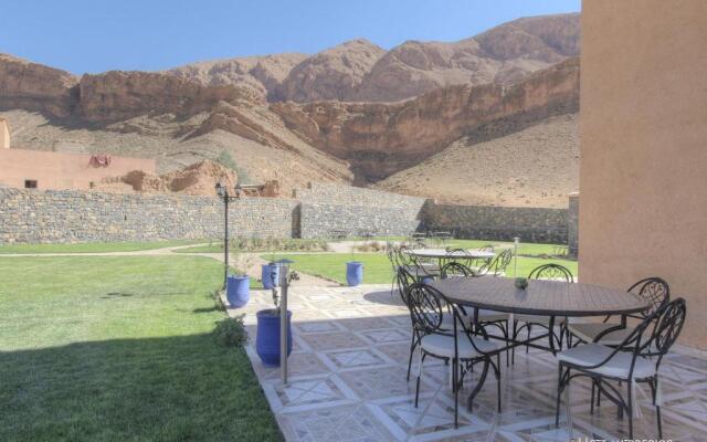 Hotel New Mars Dades