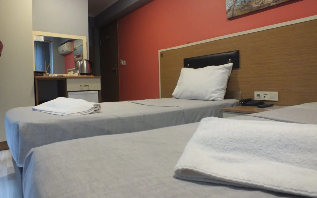 Naila Hotel