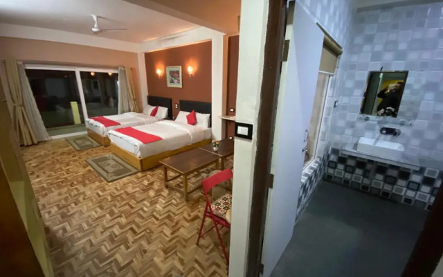 SPOT ON 90994 New Hidden Gem Residency