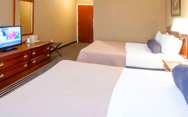 Mountain Inn & Suites