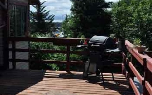 Whalesong Bed and Breakfast