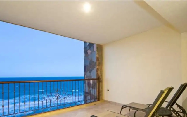 Sonoran Sky 1BR Upper SKY 406 by Casago