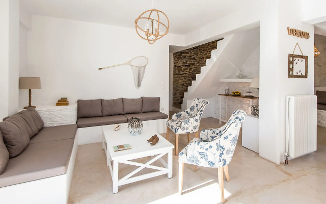 K for Kythnos Sun & Ocean House