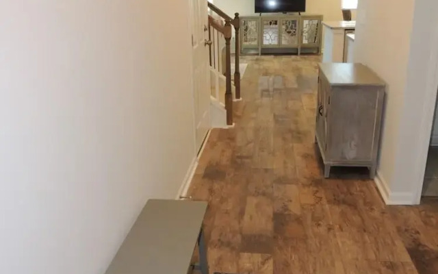 4758 Cloisters Lane