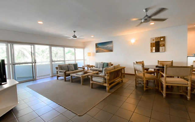 Beach Terraces- Port Douglas