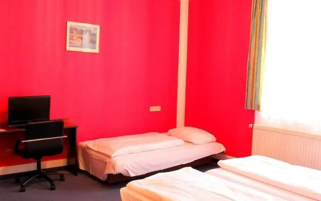 Hotel Merit