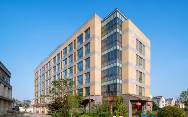 Yunhe Jingdian Hotel (Yangzhou Slender West Lake Dongguan Street Branch)