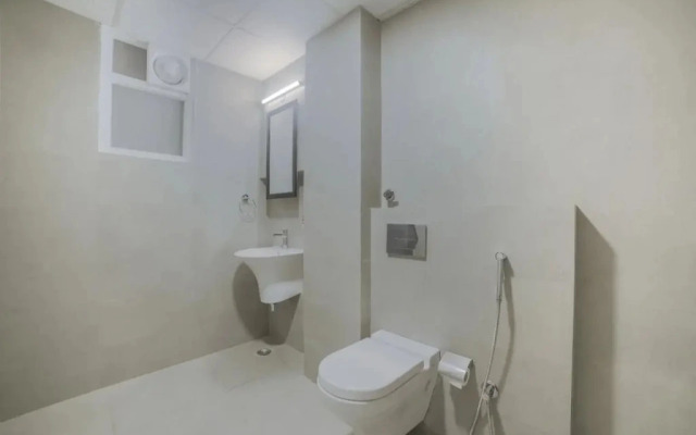 OYO Townhouse 82 Chander Nagar Janakpuri