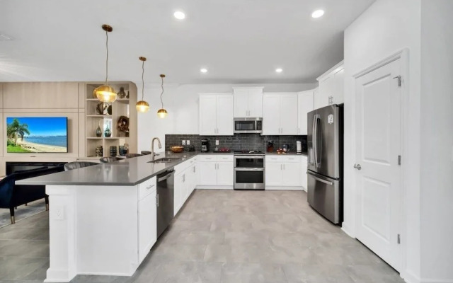 2900penolpe 9 Bedroom Home