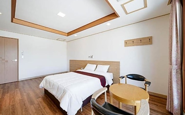 Seogwipo Eia Hotel