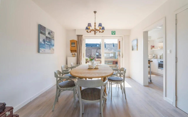 Spacious, warm and updated Home w parking & garden