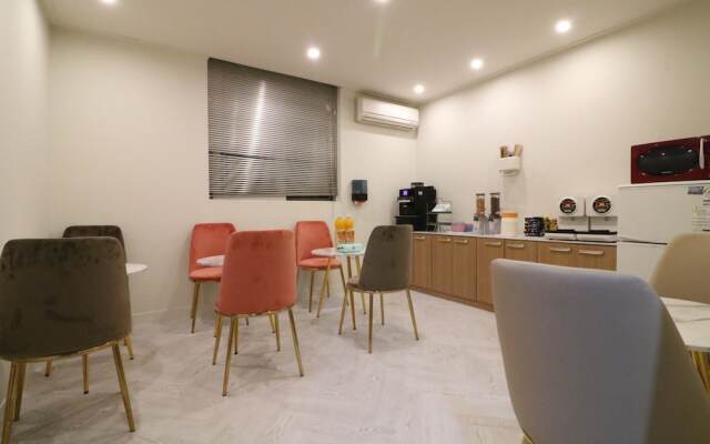 Stay-inn Hotel