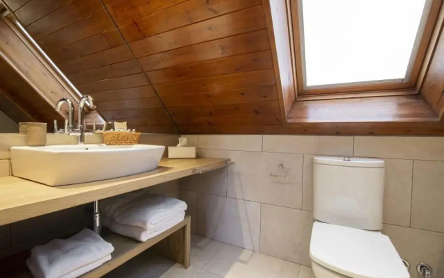 Eira Ski Lodge