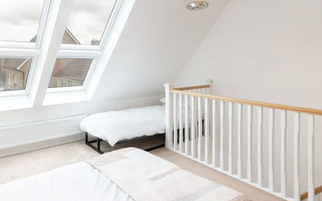 Host Stay Meadow Road