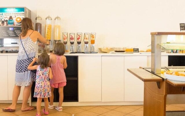 Family Beach Resort Il Girasole