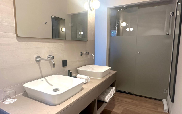 Hotel Flora Batava