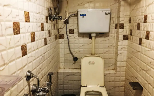 OYO 26563 Safar Residency