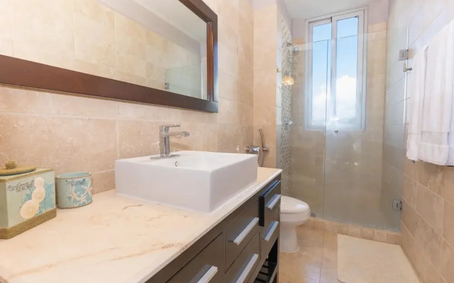 The Big Family Condo by Acomodo