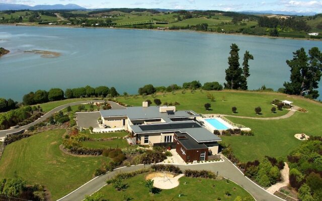 Almyra Waterfront Accommodation