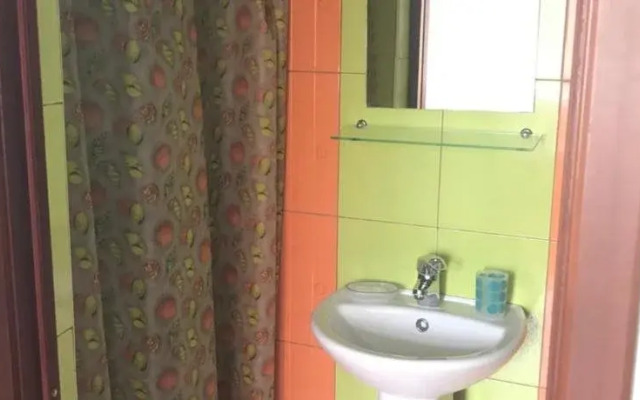 Guest House Yana