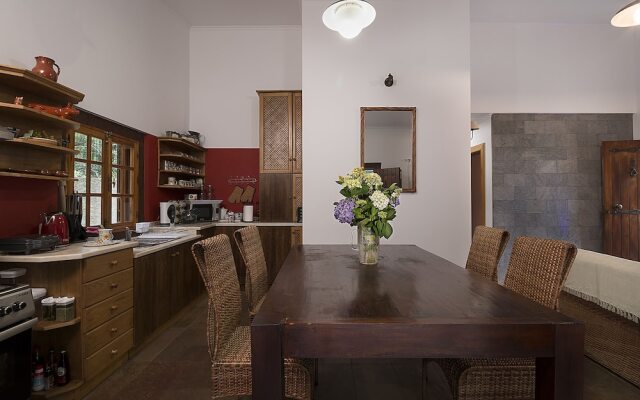 Plateau House